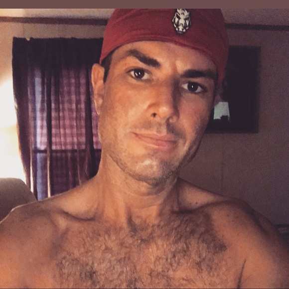 Meet your Posher, Quincy - Picture 2 of 2